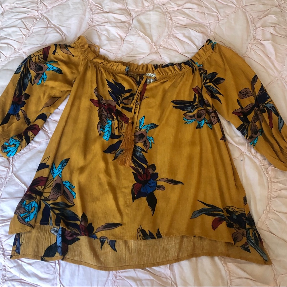 Sadie and Sage Shirt Size M